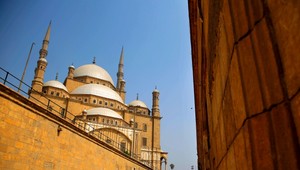 Útok na mešitu vo Francúzsku bol dielom podpaľača