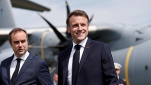 Francúzsky prezident Macron vymenoval novú vládu pod vedením premiéra Lecornua