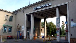 Zdravotné sestry v Bojniciach ohrozoval agresívny pacient