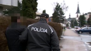 Prokurátor z Prievidze, ktorý unikal pred políciou a odmietol fúkať, je vo väzbe