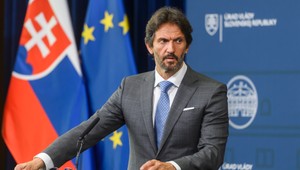 Minister obrany rokuje o zmenách v obrannej zmluve s USA