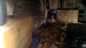 AUTENTICKÉ ZÁBERY: Na Rómov zautočili zápalnou fľašou