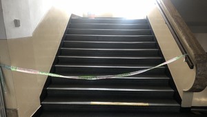 Na Okresnom úrade v Nitre strieľal 65-ročný muž. Dôvodom bol sused