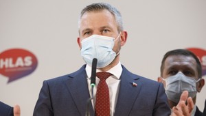 Expremiér Peter Pellegrini bráni obvineného Kažimíra: Neporovnávajme sa so zahraničím, odkazuje verejnosti