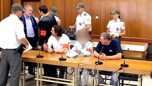 Študent Róbert týral suseda v garáži, dostal 5 rokov