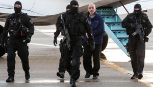 22 rokov pre Sadikiho, súd mu potvrdil väzbu