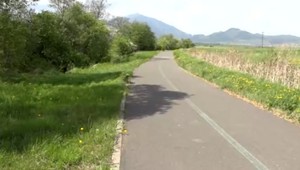 Pokúsil sa ju znásilniť, keď sa korčuľovala. Polícia obvinila vedúceho rómskej hliadky