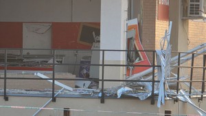 Bankomat v Gajaroch vyletel do vzduchu. Páchatelia na odpálenie použili plynovú bombu