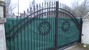 Spis muža obvineného z dobitia manželky a jej predhodenia levovi už má na stole prokurátor