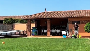 Ignorácia karantény a veľká grilovačka?! Rytmus ukázal, akú mali doma PÁRTY!