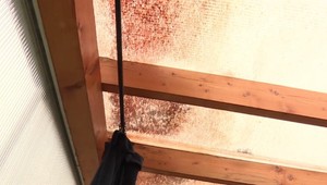 Nespokojní domáci. Opravár ponúkol lacné služby, potom sumu navýšil a prácu odflákol