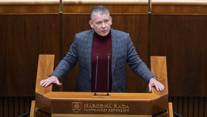 Mikulec: Na Prezídiu PZ má vzniknúť busta Lučanského. „Zdá sa mi to veľmi nevhodné.“