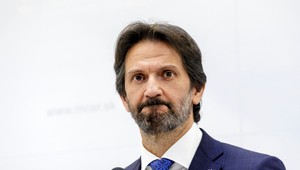 Kontroverzný hosť v prítomnosti ministra obrany? Po boku Kaliňáka sa objavil muž spojený s únosom