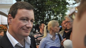 Rath (46) stratil imunitu, môžu ho trestne stíhať!