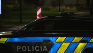 Streľba v Čunove: Muž strieľal na svoju expartnerku, zbraň potom namieril na seba