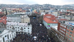 Piatkový protest za predčasne voľby v Bratislave zrušili