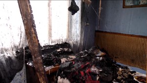 Požiar mu vzal domov. Nešťastie ale zomklo dedinčanov a teraz má strechu nad hlavou