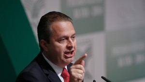 Pri páde lietadla zomrel kandidát na brazílskeho prezidenta