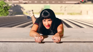 Čo sa s ňou deje? Speváčka nevládze ani vstať z postele, chce ukončiť koncertnú kariéru!