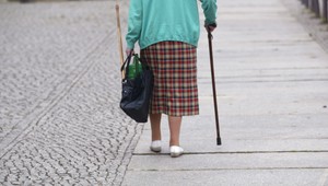 Ladislav (48) prepadol starenku, chytili ho okolidúci