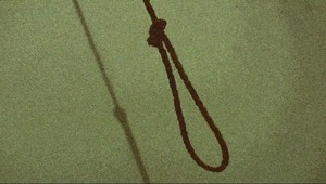 Dvanásťročné dievča sa obesilo v priamom prenose, podnikavci na videu zarábajú