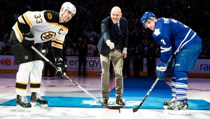 NHL: Boston otočil duel s Torontom, Chára druhou hviezdou