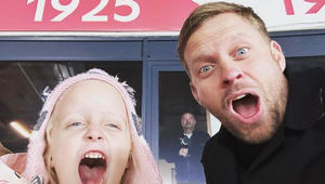 Prachař porušil vlastnú zásadu, aby dal Agáte na frak?! Ukázal sa s dcérkou Miou, prvý a poslednýkrát!