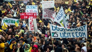 Boj za lepšie časy. Učitelia vyšli do ulíc