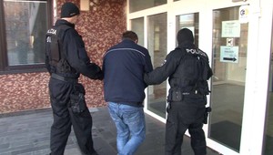 Nehoda v Trenčíne. Autobusár nafúkal 1,3 promile