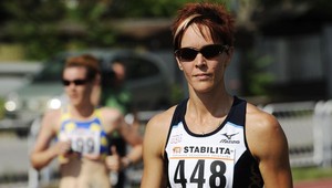 Trojskokanka D. Velďáková 3. na mítingu v Heusdene