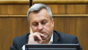 Billboardy o LGBTI projektoch môžu mať právnu dohru, SNS sa cíti poškodená