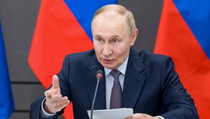 Putin navrhuje dlhšie fungovanie jaslí: Ženy sa majú vrátiť do práce, krajine chýba pracovná sila