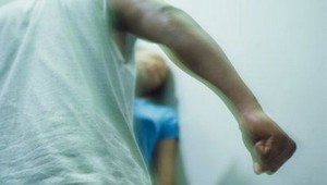 Hádka partnerov priniesla smrť muža (†60). Úradoval alkohol