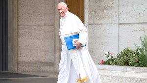 Vatikán poprel informáciu, že pápež František má nádor na mozgu