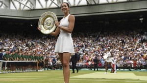 Williamsová dostala na frak. Muguruzová je víťazkou Wimbledonu
