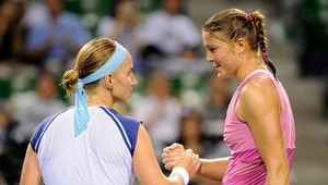 V Stuttgarte ruské finále, Safinová si zahrá s Kuznecovou