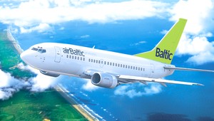 Posádka aj pilot boli opití, vyviedli ich z lietadla