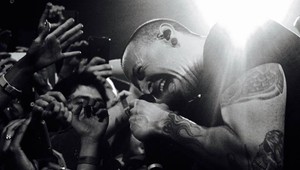 Celebrity sú z Benningtonovej smrti v šoku