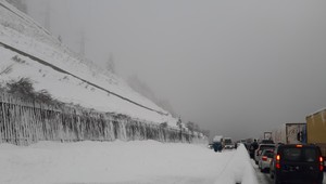 FOTO: Slováka takmer sfúkla na talianskej diaľnici lavína