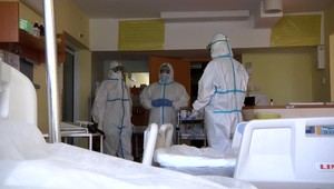 Medzi Matovičom a Sulíkom sa pre opatrenia strhla hádka. Na chýbajúce údaje upozornili aj naši vedci