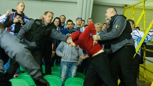 Zápas Nitry so Žilinou mal dohru aj v miestnom bare