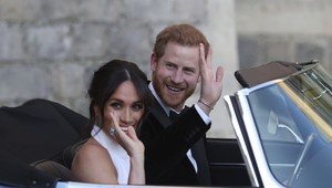 Meghan si podmanila kráľovskú rodinu