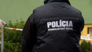 Dráma na železničnej stanici: Muž vytiahol na policajtov nôž