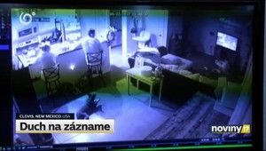 VIDEO: Duch sa prechádzal po dvore