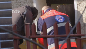 Rodinný dom zostal po záhadnej tragédii prázdny. Po smrti synov zomrela aj ich mama