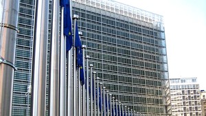 Európska komisia skúma šírenie pornografického obsahu na platforme AliExpress