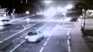 VIDEO: Mrazivý záznam nehody. Vodič bezhlavo prešiel na červenú