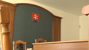 14 rokov sa súdia so susedom, ktorý im podpálil hospodársku budovu aj so zvieratami. Rozsudku sa napokon dočkali