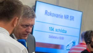 Mimoriadnu schôdzu k nelegálnej migrácii ani na druhý pokus neotvorili. Neprezentoval sa dostatok poslancov