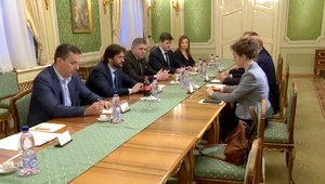 Fico sa stretol so zahraničnými novinármi: Kto z nich klame?